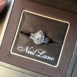 Neal lane bridal set 1 1/8 ct (center stone 1ct)